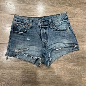 Levi’s 501 light wash high rise Womens shorts